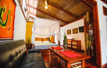 Playa Chiquita Lifestyle & Business – 4 Apartments Fully Equipped