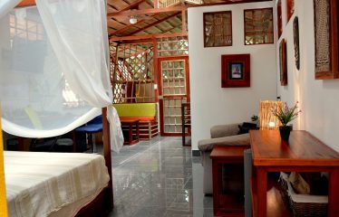 Playa Chiquita Lifestyle & Business – 4 Apartments Fully Equipped