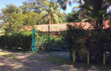 Casa Plus Casita in Playa Chiquita